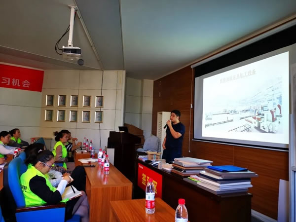 百V全屋定制川渝團隊開展工廠拉練集訓(xùn)，備戰(zhàn)促銷季