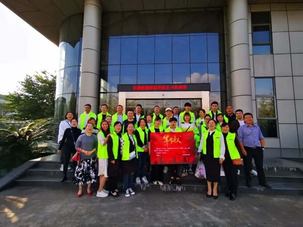 百V全屋定制川渝團隊開展工廠拉練集訓(xùn)，備戰(zhàn)促銷季