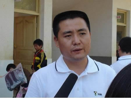 頂固愛心足跡——云南鎮(zhèn)雄頂固希望小學