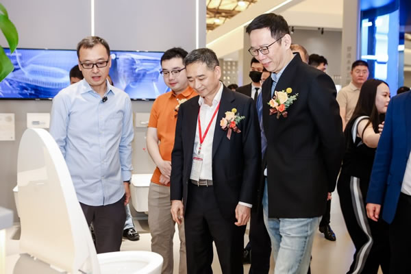 人文為本，智慧為用：KBC2024聽吳曉波揭示箭牌穿越周期的定力_1