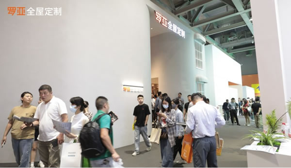 羅亞全屋定制以高顏高品再度霸屏廣州定制家居展_1