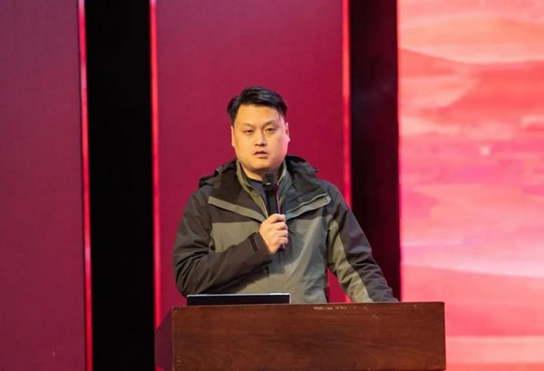 越己為峰 全力以赴！兔寶寶家居召開員工動員大會_10