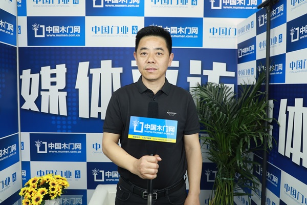 顧友木門(mén)方玉剛